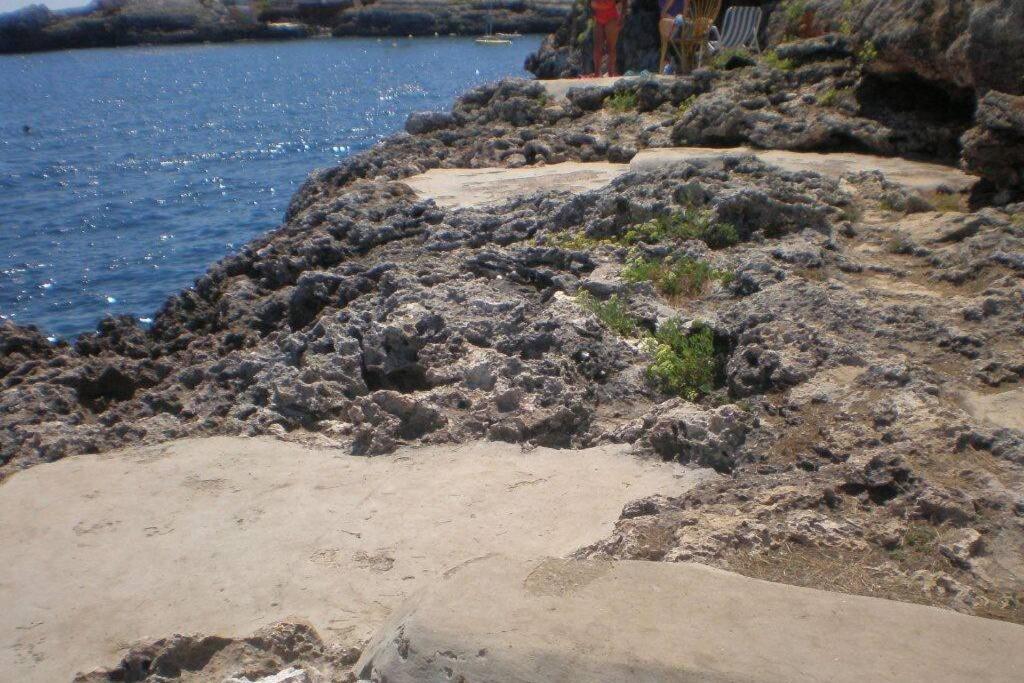 Sea Frontline 'ernesto'. Pool. Wifi Apartment